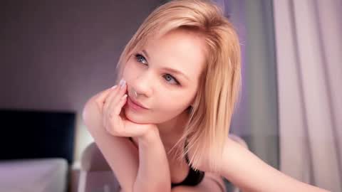 Nina  online show from 01.18.25