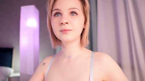 Nina  online show from 01.26.25