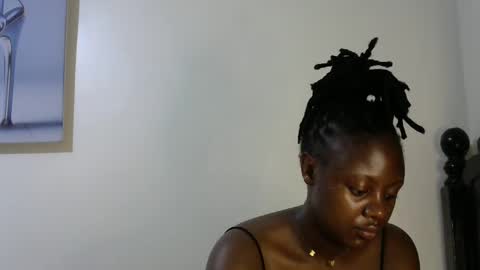 Snapshot of iampolca chatting on 02.02.25 iampolca online show from 02.02.25