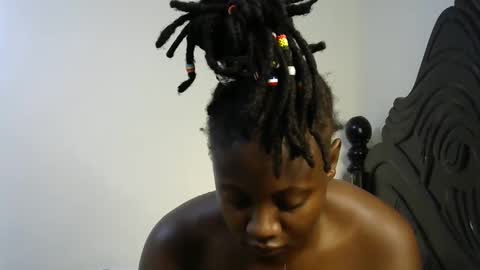 Snapshot of iampolca chatting on 02.14.25 iampolca online show from 02.14.25