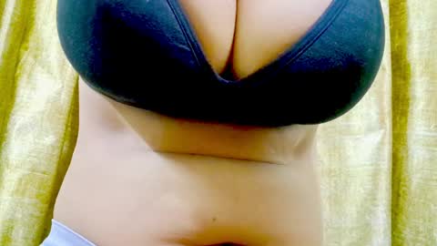 Snapshot of iamsomeone1234 chatting on 05.15.26 Iamnidhicam online show from 05.15.26