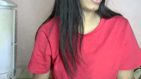 iamHotTaara online show from 12.23.24