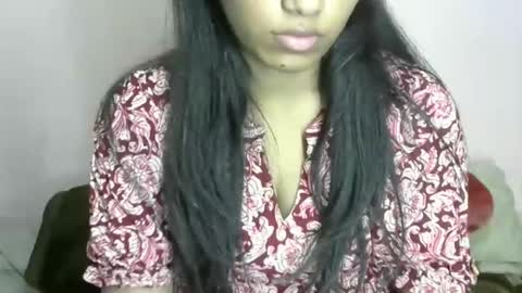 iamHotTaara online show from 12.27.24