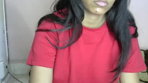 iamHotTaara online show from 12.28.24