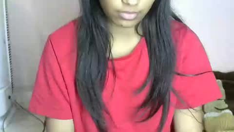 iamHotTaara online show from 12.28.24