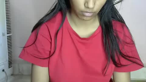iamHotTaara online show from 01.04.25