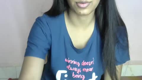 iamHotTaara online show from 01.27.25