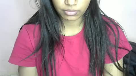 iamHotTaara online show from 02.07.25
