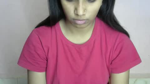 iamHotTaara online show from 02.09.25