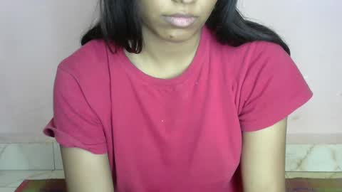 iamHotTaara online show from 02.10.25