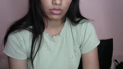 iamHotTaara online show from 02.10.25