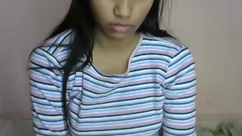 iamHotTaara online show from 02.11.25