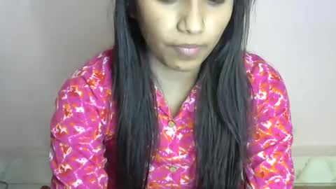 iamHotTaara online show from 02.16.25