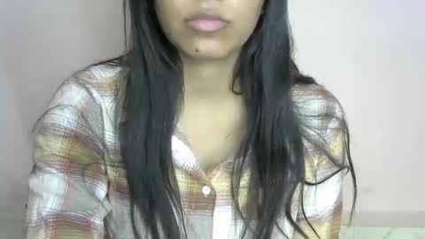 iamHotTaara online show from 02.27.25
