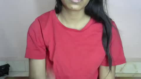 iamHotTaara online show from 03.02.25