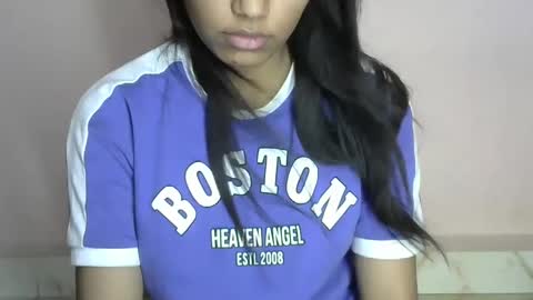 iamHotTaara online show from 03.11.25