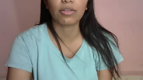 iamHotTaara online show from 03.11.25