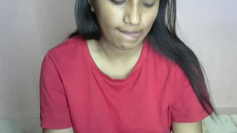 iamHotTaara online show from 03.11.25