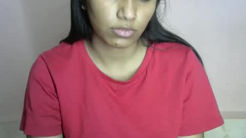 iamHotTaara online show from 03.11.25