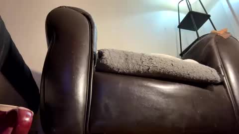 iamtheone403 online show from 01.08.26