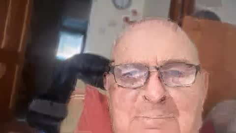 Snapshot of ian53a chatting on 07.13.26 ian53a - mature UK man for same online show from 07.13.26
