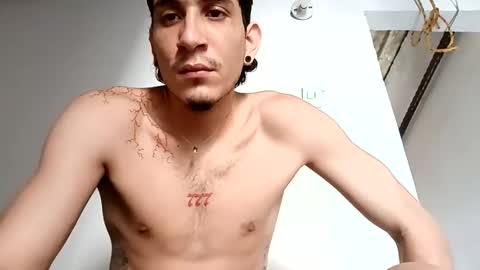 Snapshot of ian__100k chatting on 11.03.25 Ian online show from 11.03.25