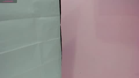 Snapshot of ian_castillo_ chatting on 03.12.25 IAN CASTILLO online show from 03.12.25