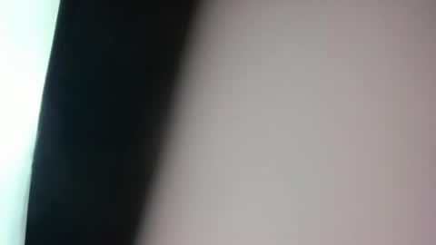 Snapshot of ian_castillo_ chatting on 09.16.25 IAN CASTILLO online show from 09.16.25