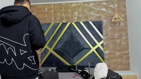 IAN CASTILLO online show from 03.27.26