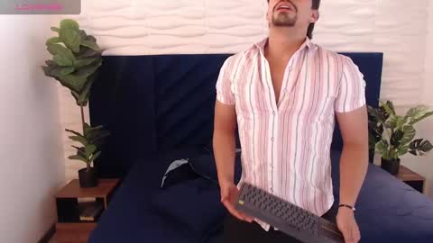 Ian Davis online show from 01.09.25