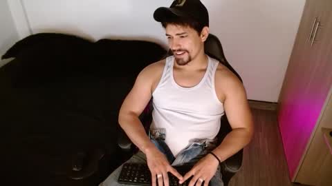 Ian Davis online show from 11.18.25