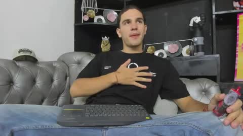 Ian online show from 03.01.25