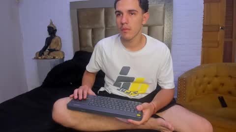 Ian online show from 03.05.25