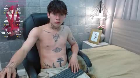 Snapshot of iancute_ chatting on 09.18.25 ian online show from 09.18.25