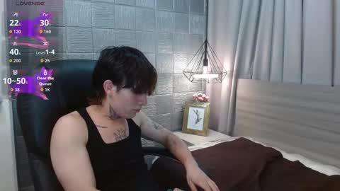 Snapshot of iancute_ chatting on 09.30.25 ian online show from 09.30.25