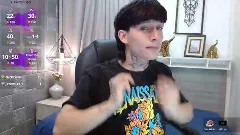 Snapshot of iancute_ chatting on 10.24.25 ian online show from 10.24.25