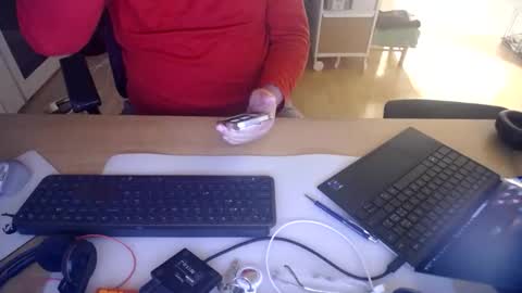 iandy12 online show from 11.27.25