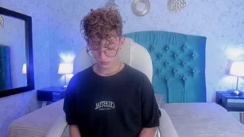 ian  online show from 11.12.25