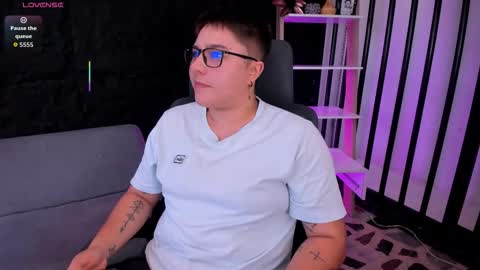 ian online show from 10.03.25