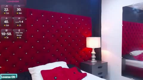 Snapshot of ianlark chatting on 02.08.26 Ian Lark online show from 02.08.26