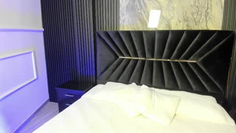 Ibbie Bennett online show from 09.22.25