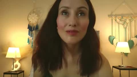 Iberian Moon online show from 02.24.26