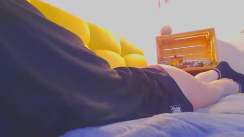 Snapshot of icebaby16 chatting on 12.16.24 Ice online show from 12.16.24