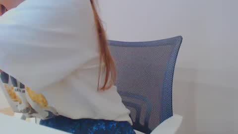 Snapshot of icebaby16 chatting on 03.06.25 Ice online show from 03.06.25