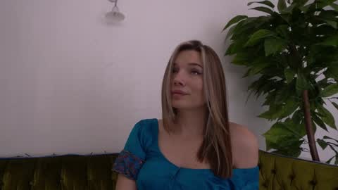 Danielle online show from 01.31.25