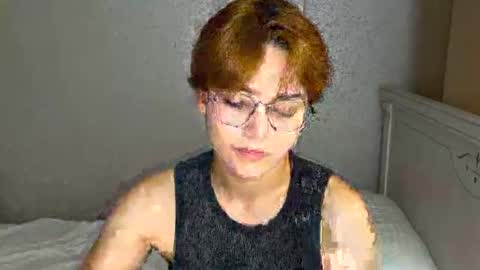 Snapshot of iceeheart chatting on 10.08.25 Ksenia online show from 10.08.25