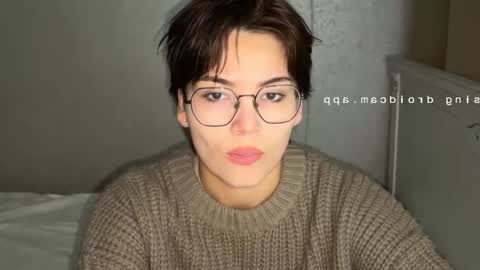 Snapshot of iceeheart chatting on 10.12.25 Ksenia online show from 10.12.25