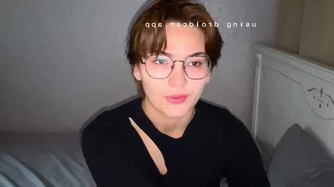 Snapshot of iceeheart chatting on 10.21.25 Ksenia online show from 10.21.25