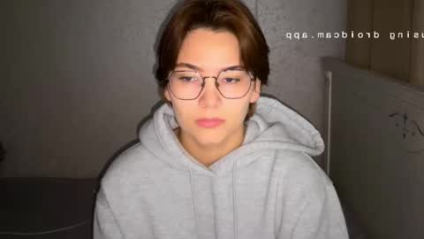 Snapshot of iceeheart chatting on 10.22.25 Ksenia online show from 10.22.25