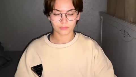 Snapshot of iceeheart chatting on 10.26.25 Ksenia online show from 10.26.25